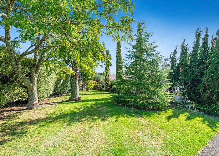  at 59 Unsworth Drive, Unsworth Heights, North Shore City, Auckland