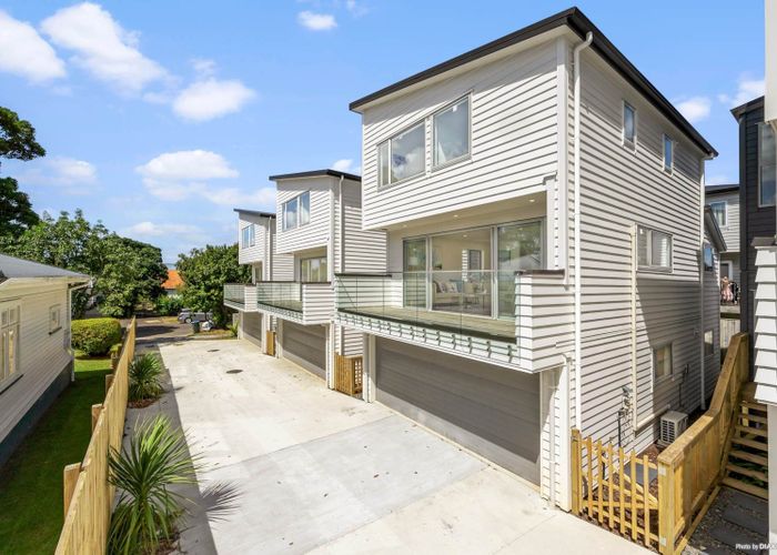  at 7B Waddell Avenue, Point England, Auckland City, Auckland
