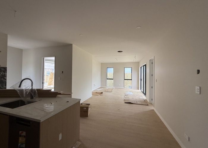  at 24 Pupu Crescent, Papakura, Papakura, Auckland