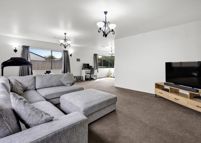  at 3 Beech Place, Hawera