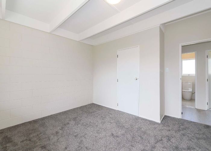  at 5/5 Keeling Road, Henderson, Waitakere City, Auckland