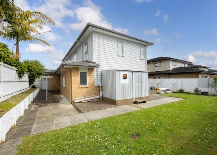  at 9 Brookview Drive, Flat Bush, Manukau City, Auckland