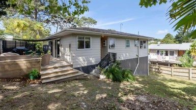  at 7 James Scott Place, Te Atatu South, Auckland
