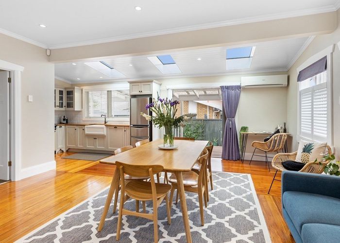  at 25 Winstone Road, Mount Roskill, Auckland