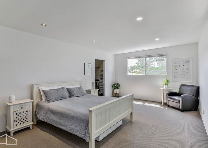  at 91a Kaurilands Road, Titirangi, Waitakere City, Auckland