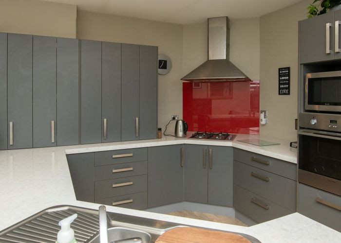  at 15 Torbay Avenue, Huntingdon, Ashburton
