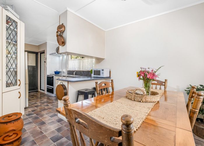  at 90 Omapere Street, Whitby, Porirua, Wellington