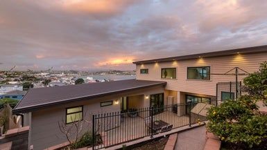  at 216B Sutherland Road, Lyall Bay, Wellington
