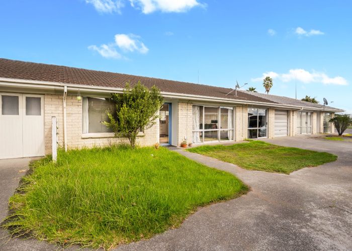  at 2/69 Rangitoto Road, Papatoetoe, Manukau City, Auckland
