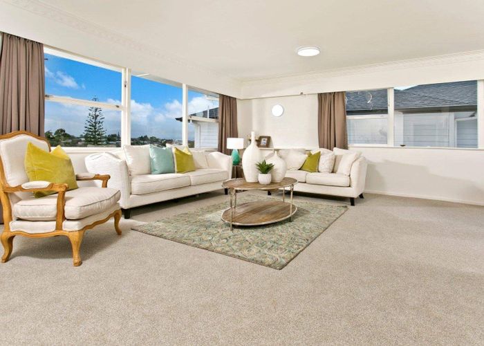  at 34 Velma Road, Hillcrest, Auckland