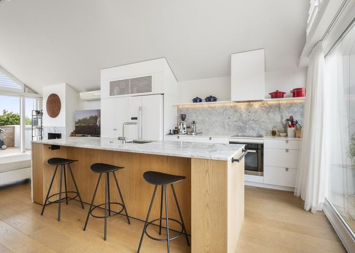  at 92C Hinemoa Street, Birkenhead, North Shore City, Auckland