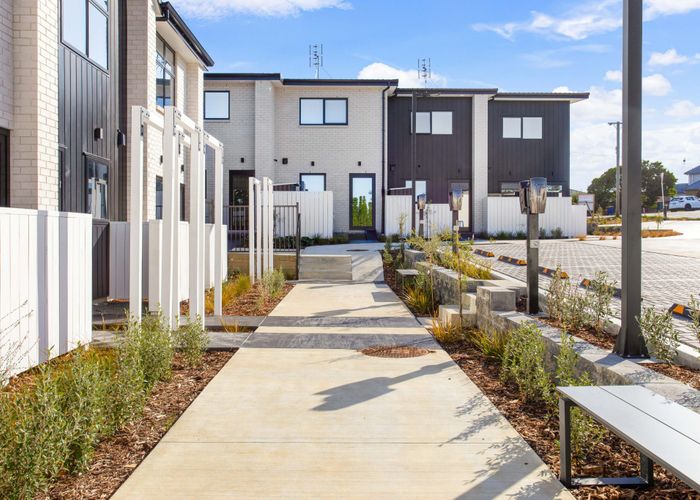  at 23 Awaroa Road, Henderson, Waitakere City, Auckland