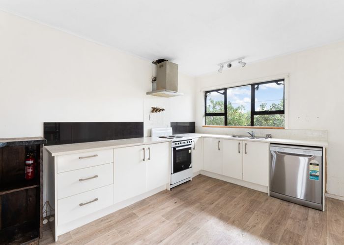  at 17 Kirrie Avenue, Te Atatu South, Waitakere City, Auckland