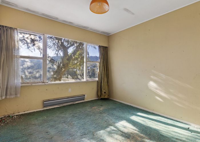  at 18 Aplin Terrace, Ngaio, Wellington, Wellington