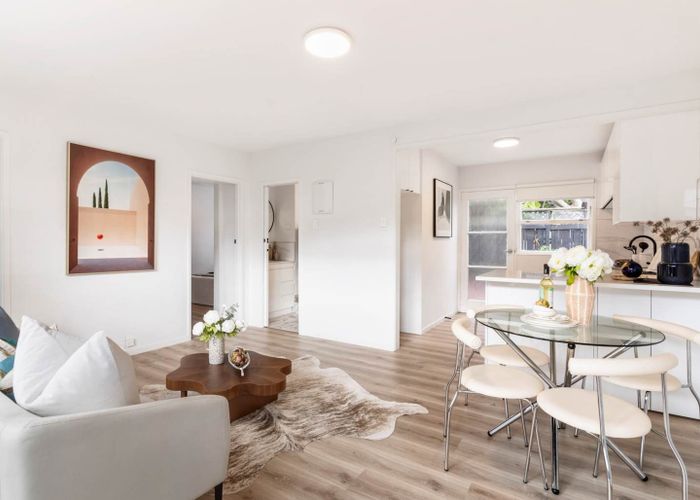  at 4/13 Armadale Road, Remuera, Auckland