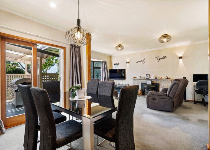  at 6 Panapa Road, Waipatu