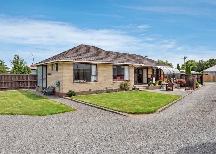  at 32 Martbern Crescent, Bishopdale, Christchurch City, Canterbury