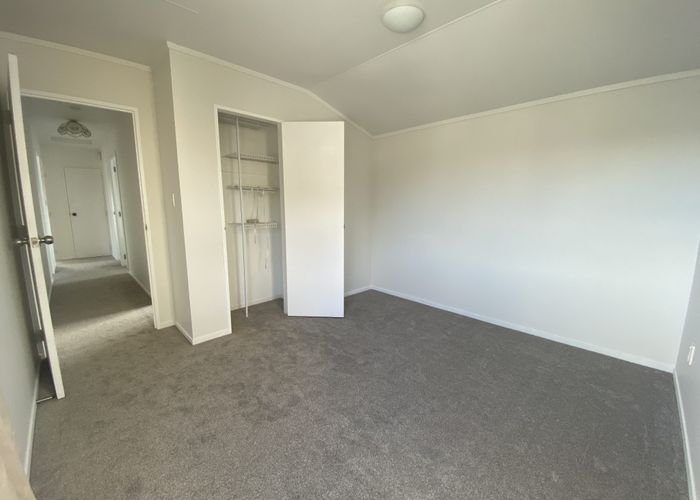  at 37 Seaward Place, Wattle Downs, Manukau City, Auckland