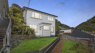 at 65 Mantell Street, Seatoun, Wellington