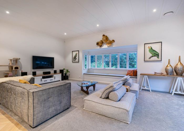  at 33 Outlook Road, Greenhithe, Auckland