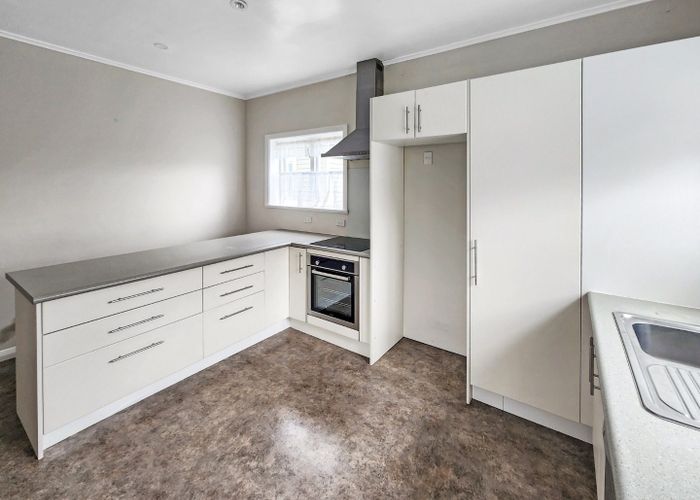  at 52 Bell Road, Waiwhetu, Lower Hutt, Wellington