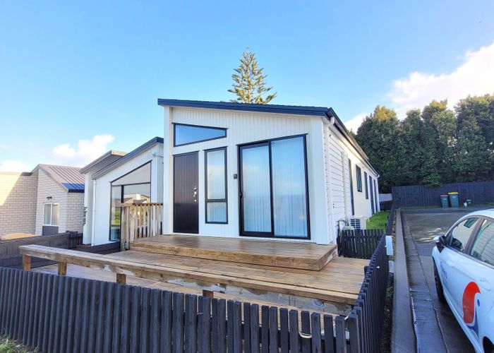  at 3A Matakohe Road, Westgate, Auckland