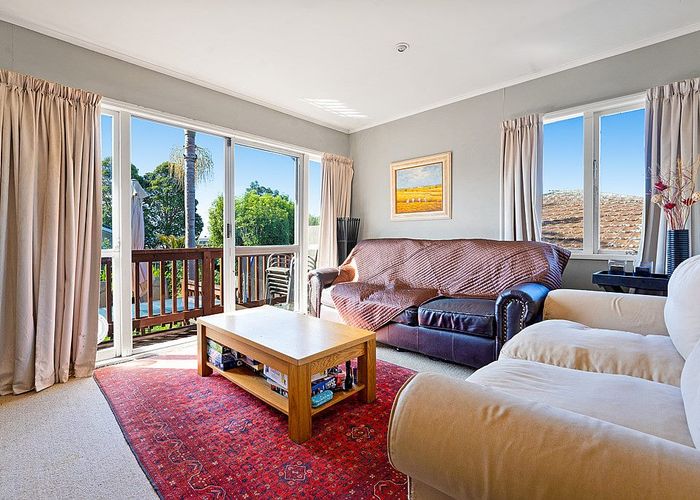  at 2/7 Tuscan Place, Half Moon Bay, Auckland