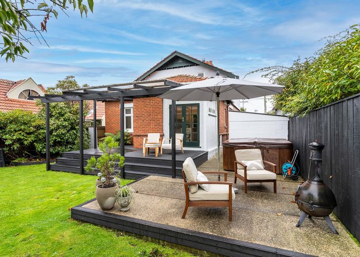  at 30 Ings Avenue, Saint Clair, Dunedin, Otago