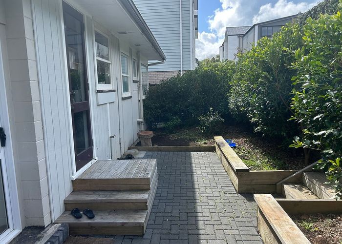  at 2/31 Abercrombie Street, Howick, Manukau City, Auckland