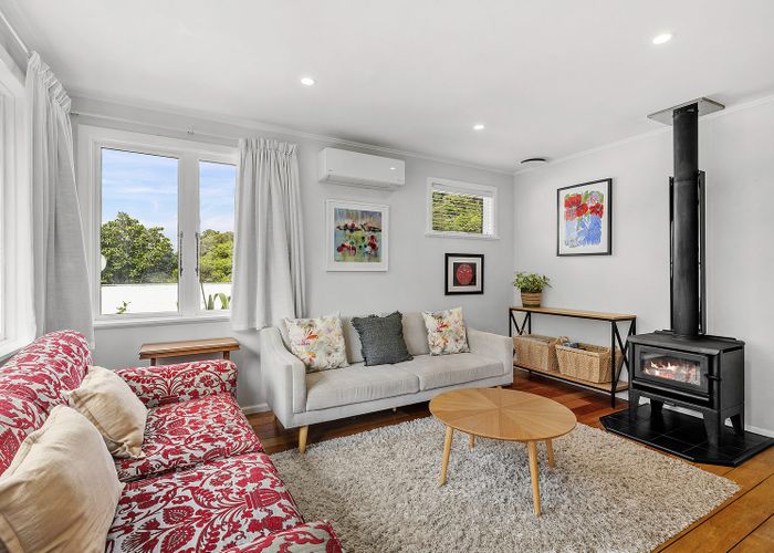  at 65 Airlie Road, Plimmerton, Porirua, Wellington