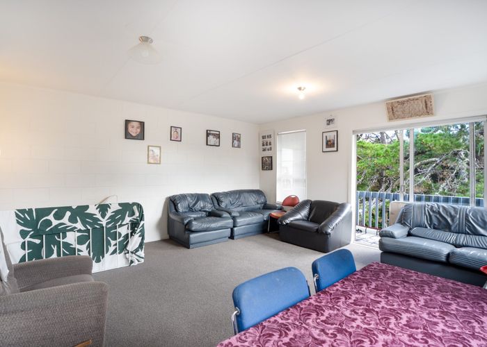  at 6 Cyril Way, Paparangi, Wellington, Wellington