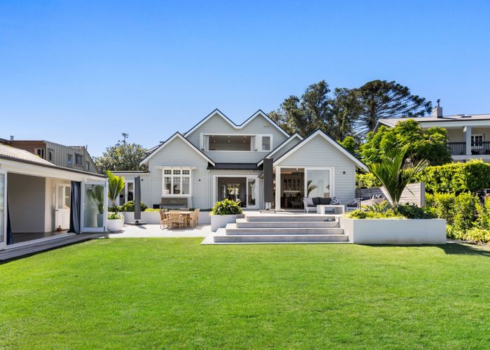 at 21 Norwood Road, Bayswater, North Shore City, Auckland