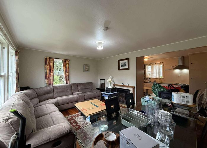  at 21 Montgomery Avenue, Karori, Wellington, Wellington