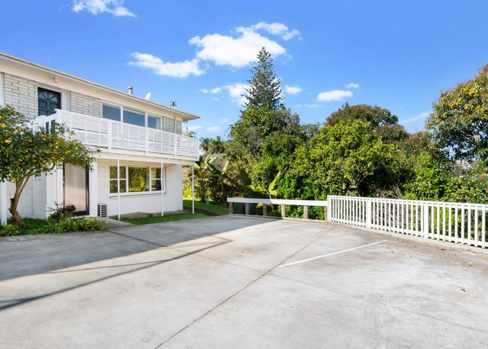  at 3/42 Esmonde Road, Takapuna, Auckland