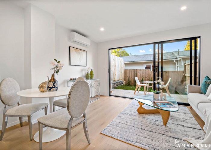  at 11 Stottholm Road, Titirangi, Waitakere City, Auckland