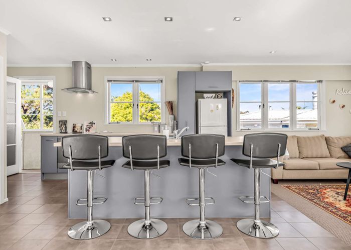  at 33 James McLeod Road, Shelly Beach, South Head