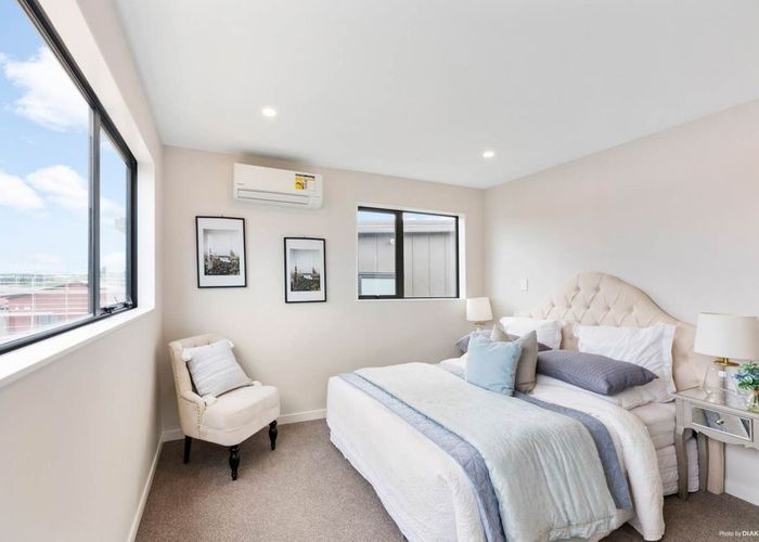  at 10 Pohewa Road, Silverdale, Silverdale, Rodney, Auckland