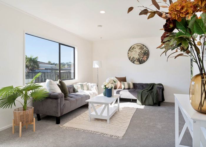  at 1/26 Karepo Crescent, Ranui, Auckland