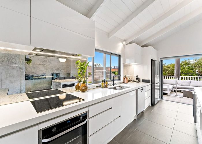  at 16 Coldham Crescent, Saint Johns, Auckland City, Auckland