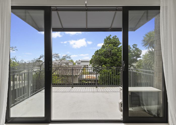  at 8/3 Woolfield Road, Papatoetoe, Manukau City, Auckland