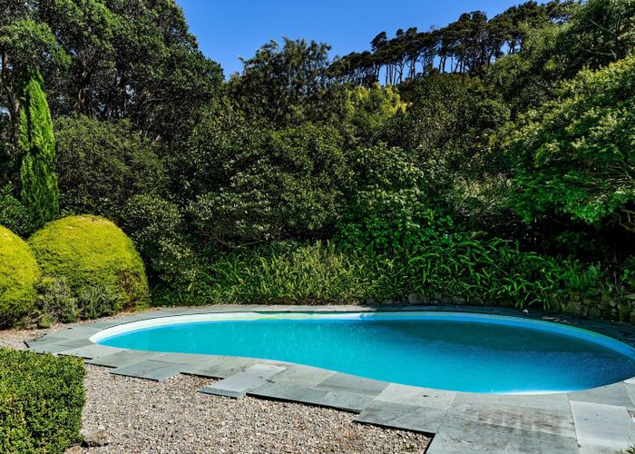  at 2 Dillon Street, Lowry Bay, Lower Hutt