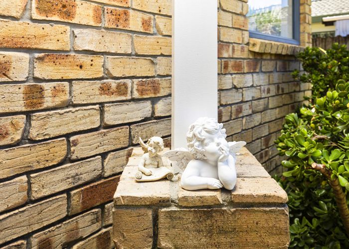  at 35 Enuamanu Road, Favona, Auckland