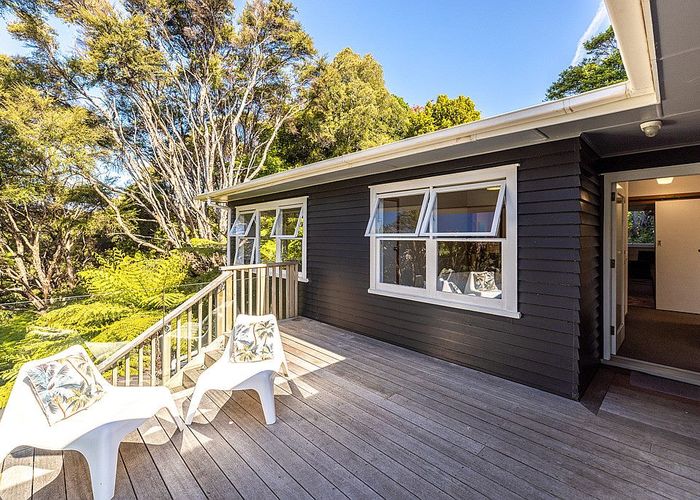  at 116 Queens Drive, Oneroa, Waiheke Island