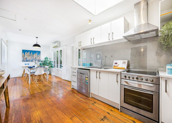  at 71 Renfrew Avenue, Sandringham, Auckland City, Auckland