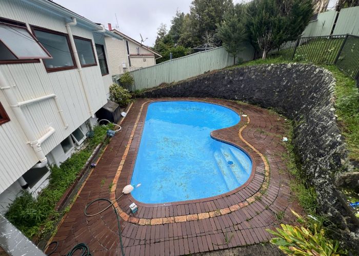  at 69 Chelsea View Drive, Chatswood, North Shore City, Auckland