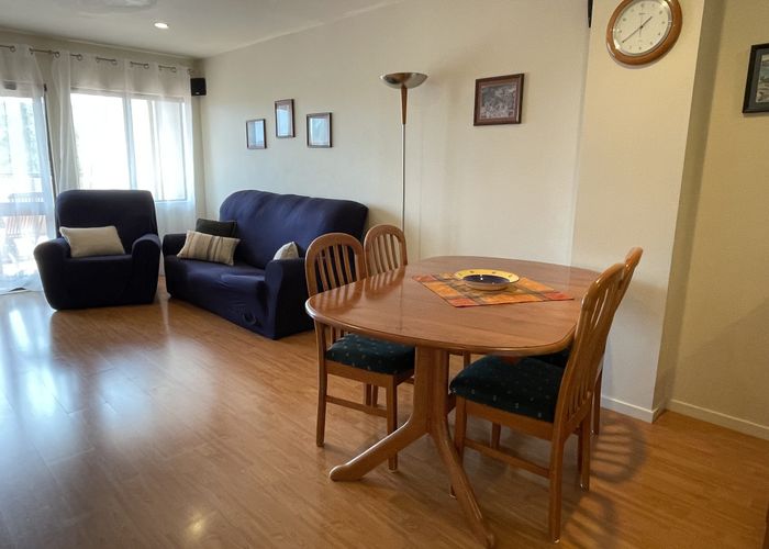  at 2/7 Panill Place, Albany, North Shore City, Auckland