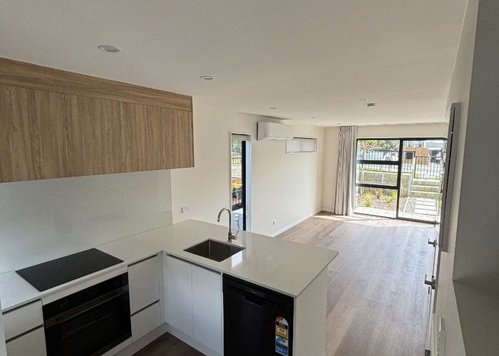  at 321 Glengarry Road, Glen Eden, Waitakere City, Auckland