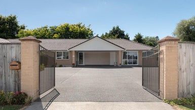  at 10 Twin Oak Avenue, Papamoa Beach, Papamoa