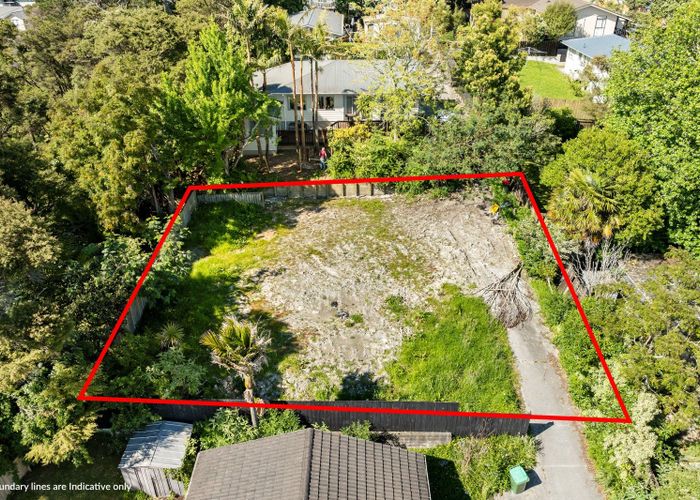  at 2/48 Reynella Drive, Massey, Waitakere City, Auckland