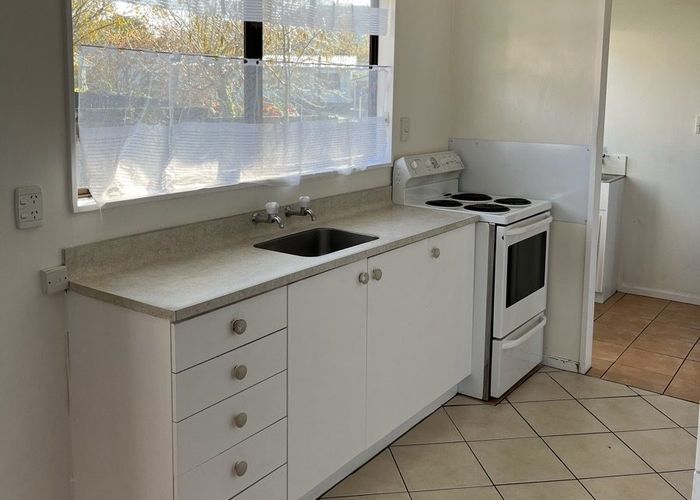  at 33 Delaware Grove, Totara Park, Upper Hutt, Wellington